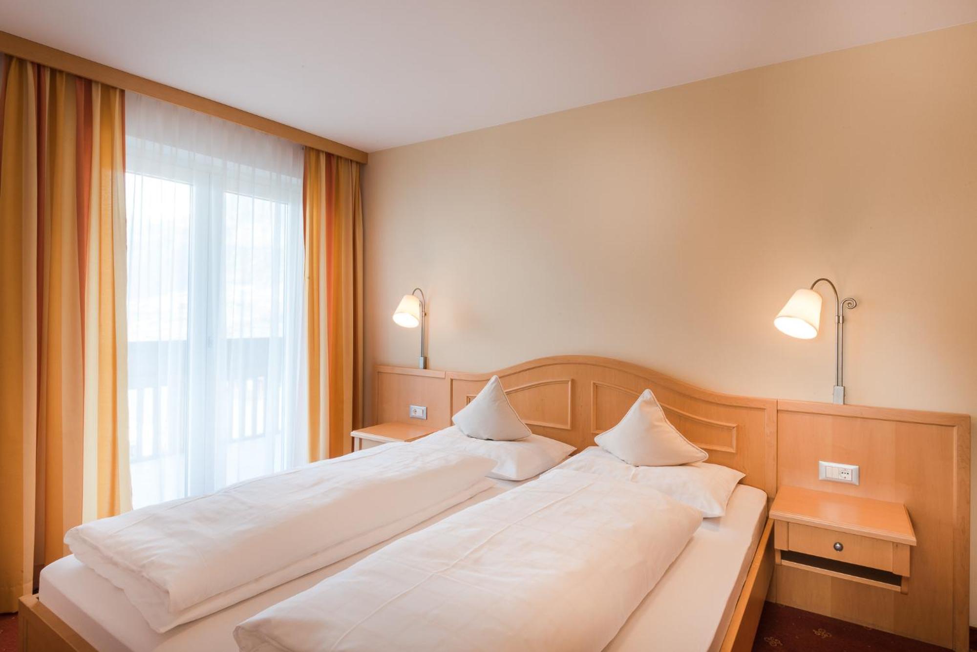 Pension Hoefler - Fernblick Schenna Exterior photo